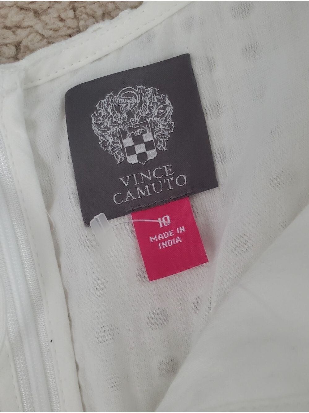 Vince Camuto White Eyelet Mini Dress Size 10 - Picture 8 of 13